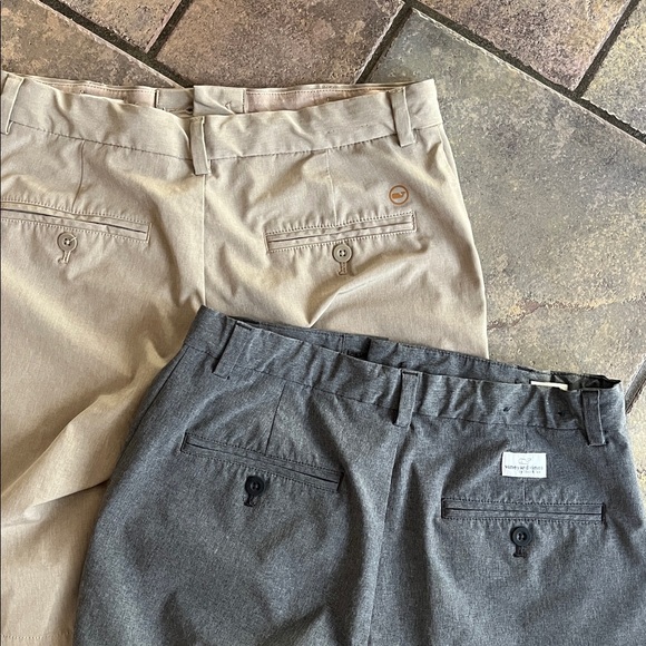 Vineyard vines performance golf shorts - 2 pairs. Grey. Tan. Size 18 - Picture 3 of 4